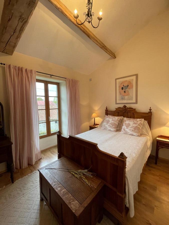 Beautiful Cottage With Private Plunge Pool/Hot Tub - 40 Mins From Puy Du Fou La Chapelle-Saint-Etienne Eksteriør billede