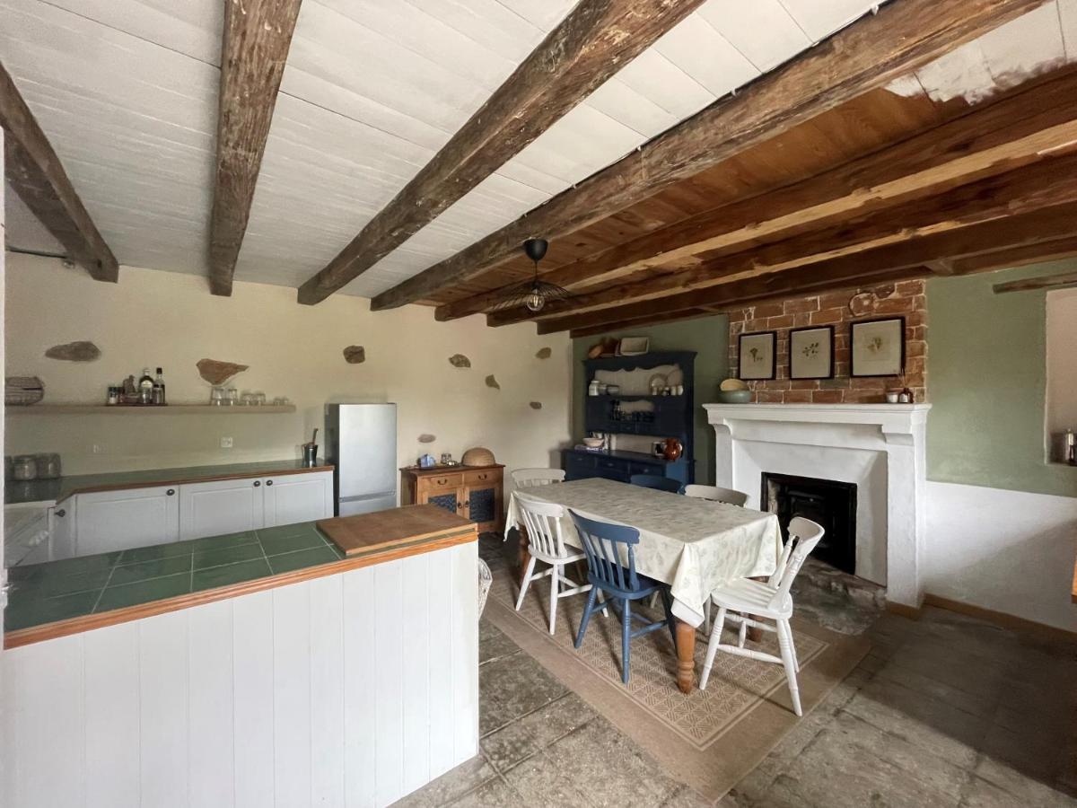 Beautiful Cottage With Private Plunge Pool/Hot Tub - 40 Mins From Puy Du Fou La Chapelle-Saint-Etienne Eksteriør billede